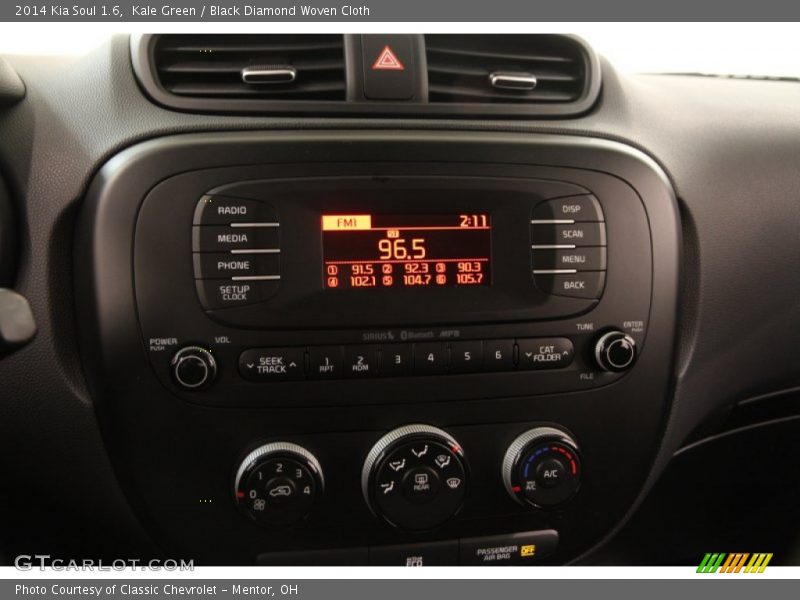 Kale Green / Black Diamond Woven Cloth 2014 Kia Soul 1.6