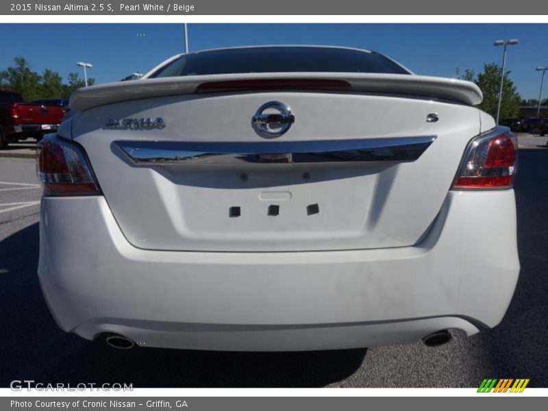 Pearl White / Beige 2015 Nissan Altima 2.5 S