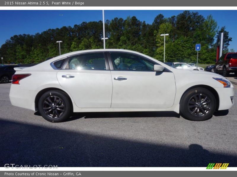 Pearl White / Beige 2015 Nissan Altima 2.5 S