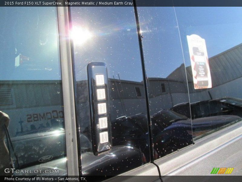 Magnetic Metallic / Medium Earth Gray 2015 Ford F150 XLT SuperCrew