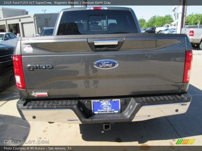 Magnetic Metallic / Medium Earth Gray 2015 Ford F150 XLT SuperCrew