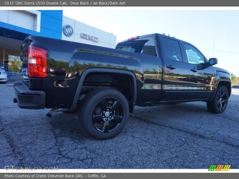 Onyx Black / Jet Black/Dark Ash 2015 GMC Sierra 1500 Double Cab