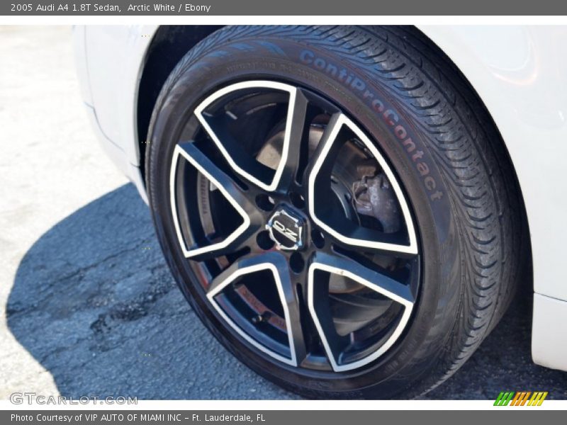 Arctic White / Ebony 2005 Audi A4 1.8T Sedan