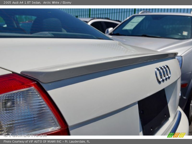 Arctic White / Ebony 2005 Audi A4 1.8T Sedan