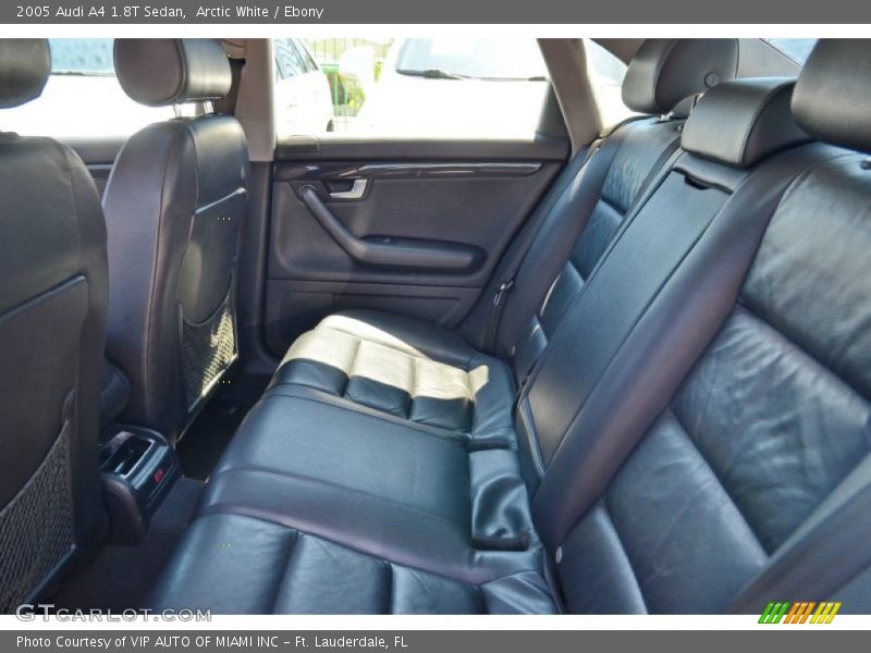 Arctic White / Ebony 2005 Audi A4 1.8T Sedan