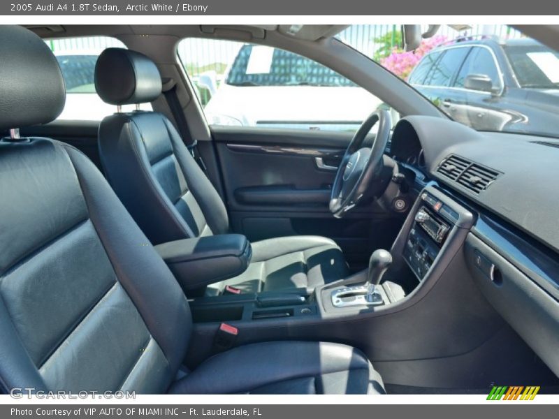 Arctic White / Ebony 2005 Audi A4 1.8T Sedan