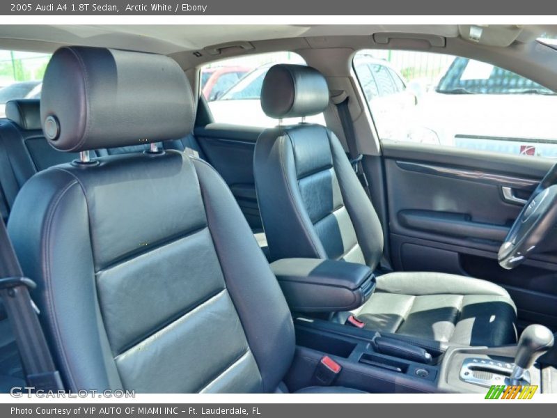 Arctic White / Ebony 2005 Audi A4 1.8T Sedan