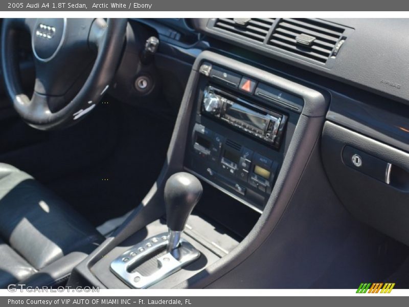 Arctic White / Ebony 2005 Audi A4 1.8T Sedan