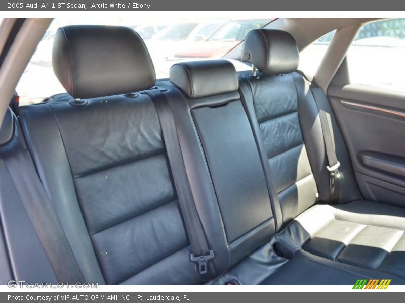 Arctic White / Ebony 2005 Audi A4 1.8T Sedan