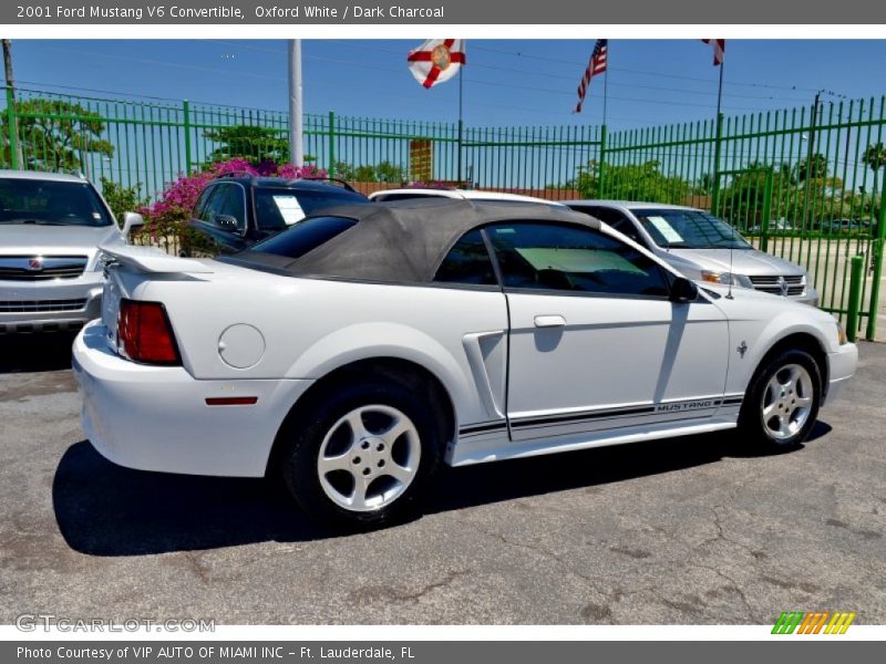 Oxford White / Dark Charcoal 2001 Ford Mustang V6 Convertible