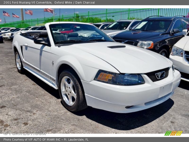 Oxford White / Dark Charcoal 2001 Ford Mustang V6 Convertible