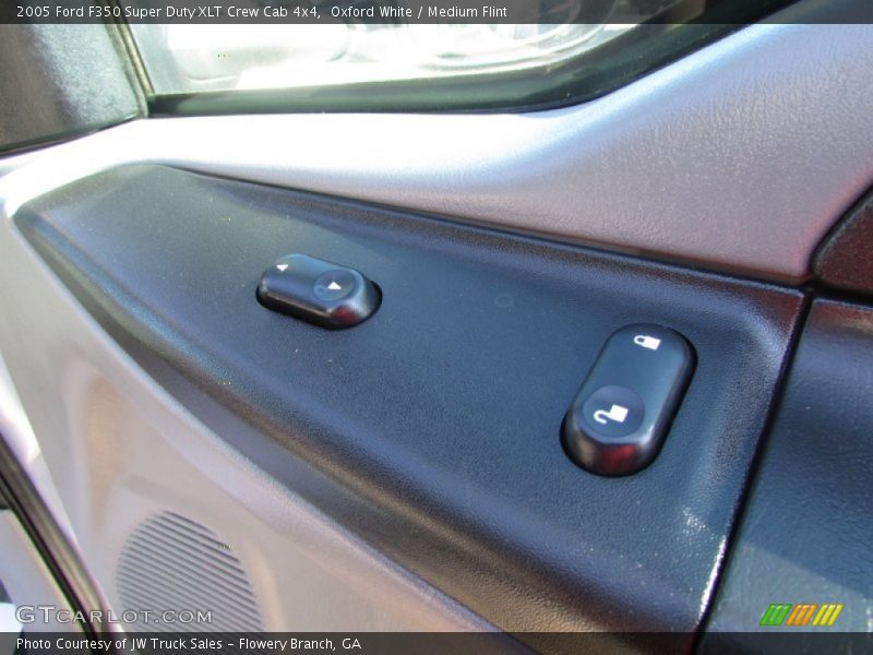 Oxford White / Medium Flint 2005 Ford F350 Super Duty XLT Crew Cab 4x4