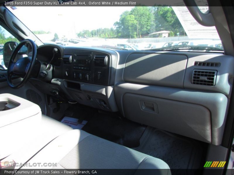 Oxford White / Medium Flint 2005 Ford F350 Super Duty XLT Crew Cab 4x4