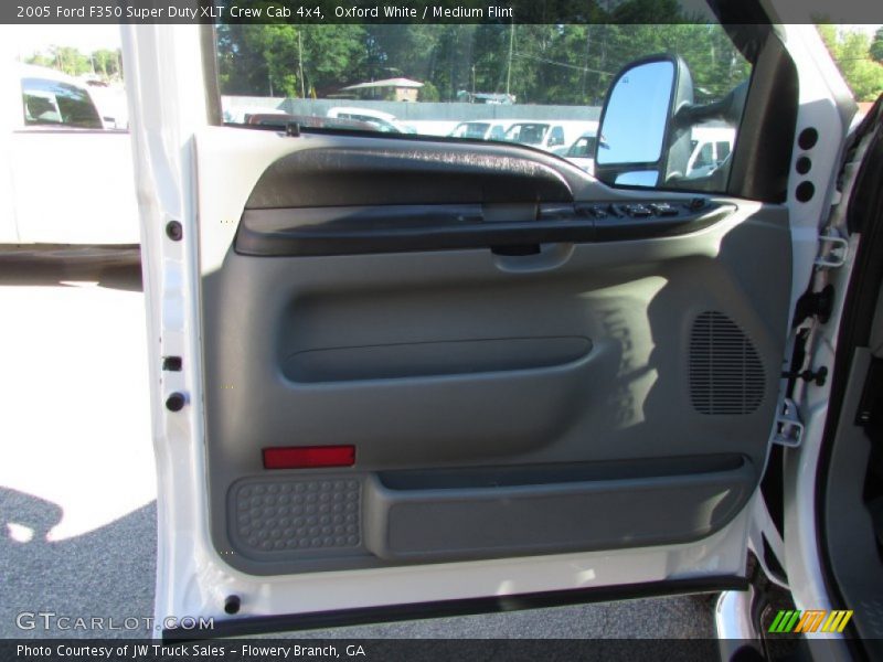 Oxford White / Medium Flint 2005 Ford F350 Super Duty XLT Crew Cab 4x4