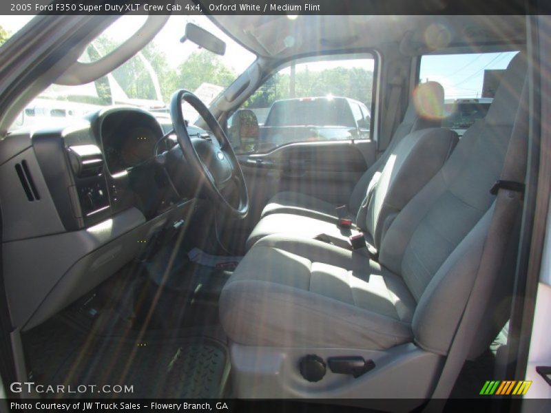Oxford White / Medium Flint 2005 Ford F350 Super Duty XLT Crew Cab 4x4