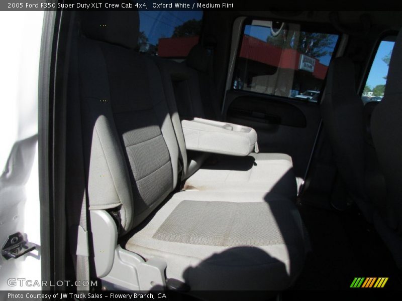 Oxford White / Medium Flint 2005 Ford F350 Super Duty XLT Crew Cab 4x4