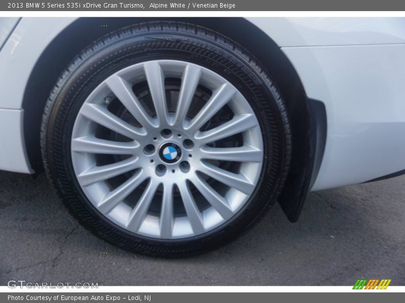 Alpine White / Venetian Beige 2013 BMW 5 Series 535i xDrive Gran Turismo