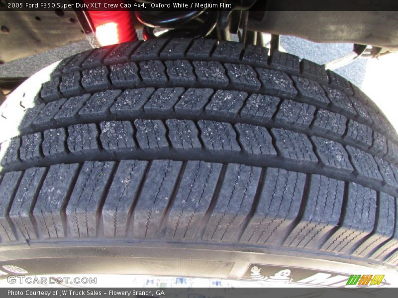 Oxford White / Medium Flint 2005 Ford F350 Super Duty XLT Crew Cab 4x4