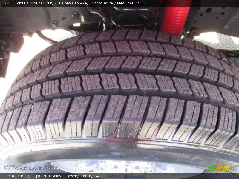 Oxford White / Medium Flint 2005 Ford F350 Super Duty XLT Crew Cab 4x4