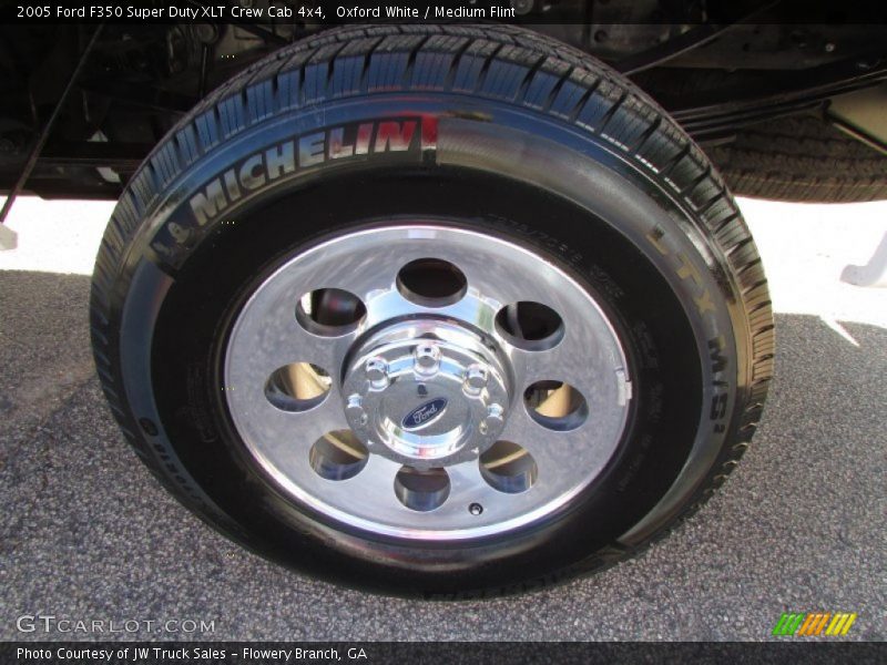 Oxford White / Medium Flint 2005 Ford F350 Super Duty XLT Crew Cab 4x4