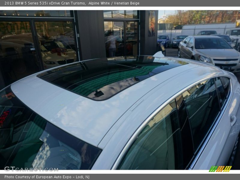 Alpine White / Venetian Beige 2013 BMW 5 Series 535i xDrive Gran Turismo