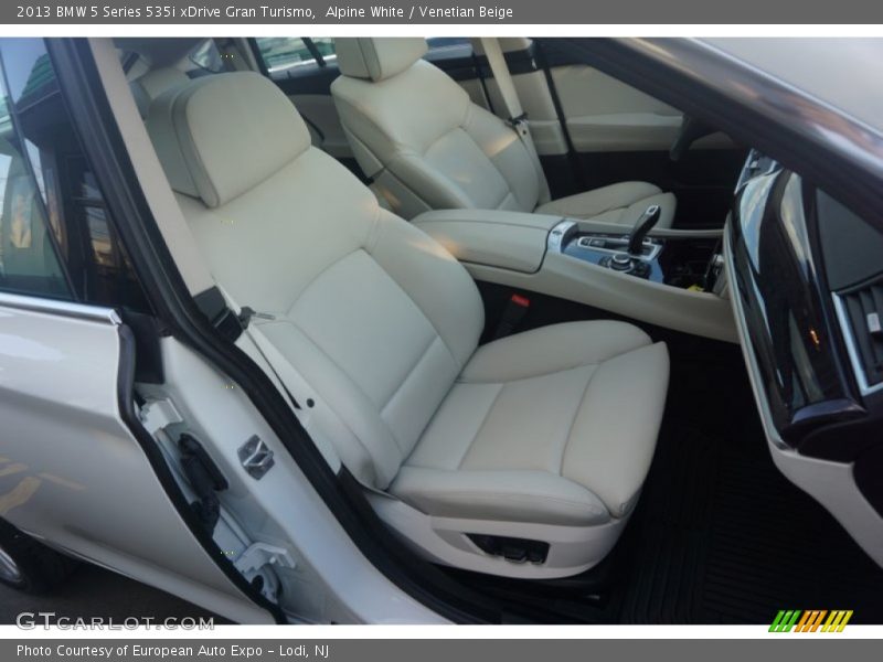 Alpine White / Venetian Beige 2013 BMW 5 Series 535i xDrive Gran Turismo
