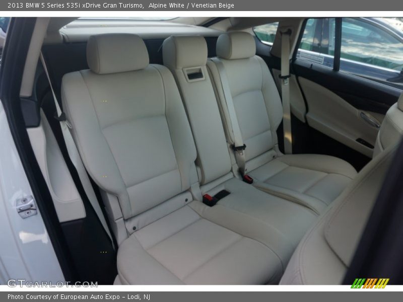 Alpine White / Venetian Beige 2013 BMW 5 Series 535i xDrive Gran Turismo