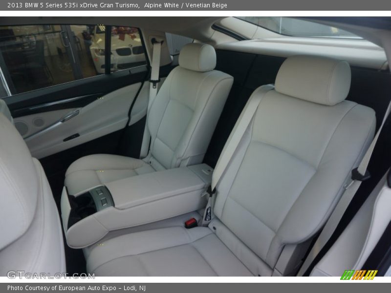 Alpine White / Venetian Beige 2013 BMW 5 Series 535i xDrive Gran Turismo