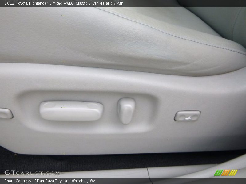 Classic Silver Metallic / Ash 2012 Toyota Highlander Limited 4WD