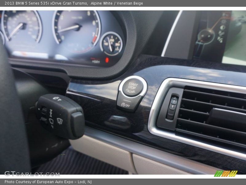 Alpine White / Venetian Beige 2013 BMW 5 Series 535i xDrive Gran Turismo