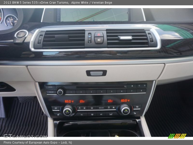 Alpine White / Venetian Beige 2013 BMW 5 Series 535i xDrive Gran Turismo