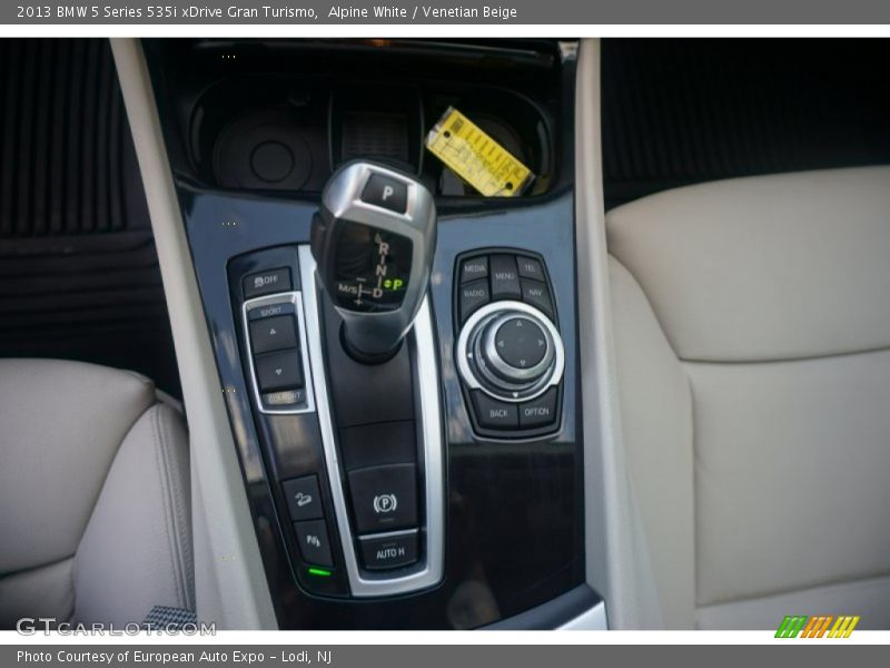 Alpine White / Venetian Beige 2013 BMW 5 Series 535i xDrive Gran Turismo