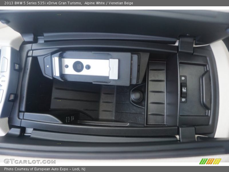 Alpine White / Venetian Beige 2013 BMW 5 Series 535i xDrive Gran Turismo