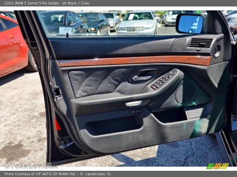 Jet Black / Grey 2001 BMW 5 Series 540i Sedan