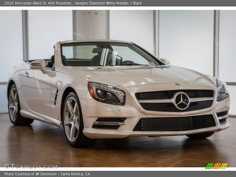 Front 3/4 View of 2015 SL 400 Roadster