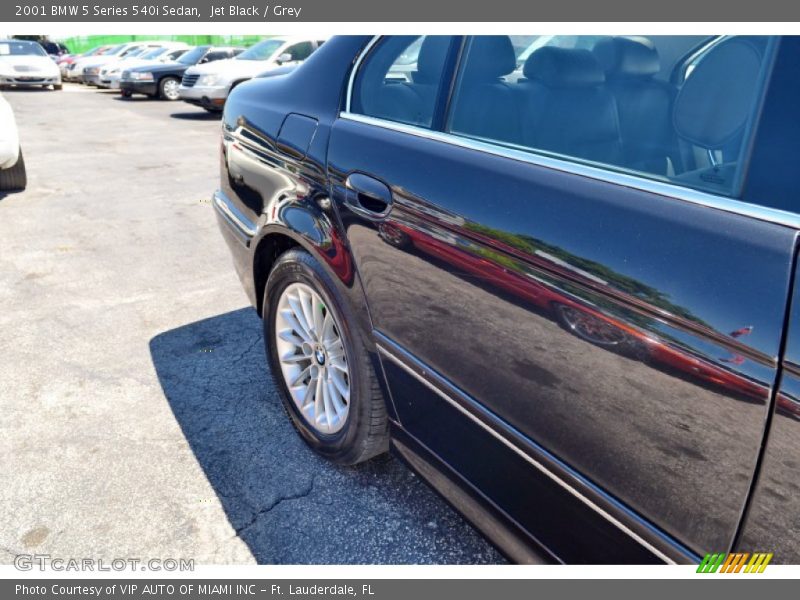 Jet Black / Grey 2001 BMW 5 Series 540i Sedan