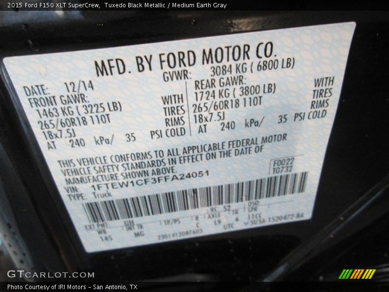 Tuxedo Black Metallic / Medium Earth Gray 2015 Ford F150 XLT SuperCrew