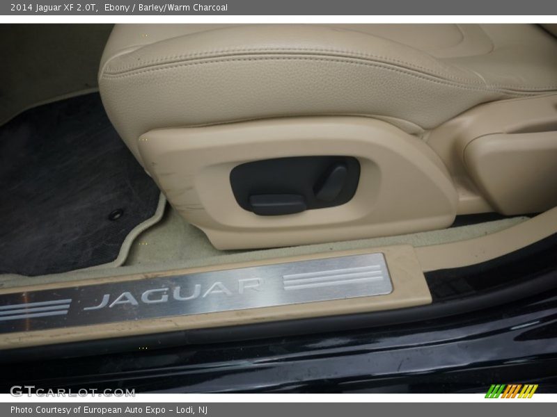 Ebony / Barley/Warm Charcoal 2014 Jaguar XF 2.0T