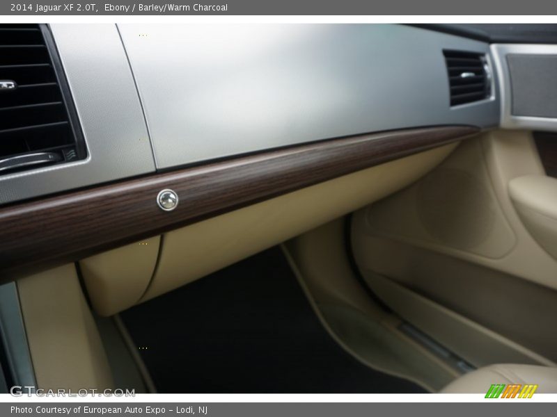 Ebony / Barley/Warm Charcoal 2014 Jaguar XF 2.0T