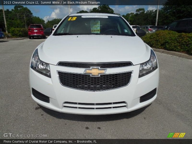 Summit White / Jet Black/Medium Titanium 2013 Chevrolet Cruze LS