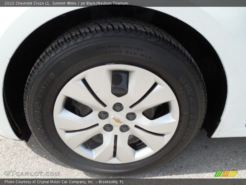 Summit White / Jet Black/Medium Titanium 2013 Chevrolet Cruze LS