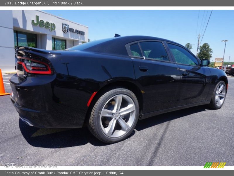 Pitch Black / Black 2015 Dodge Charger SXT