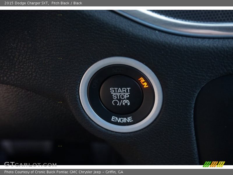 Pitch Black / Black 2015 Dodge Charger SXT