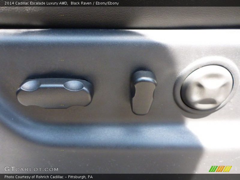 Black Raven / Ebony/Ebony 2014 Cadillac Escalade Luxury AWD