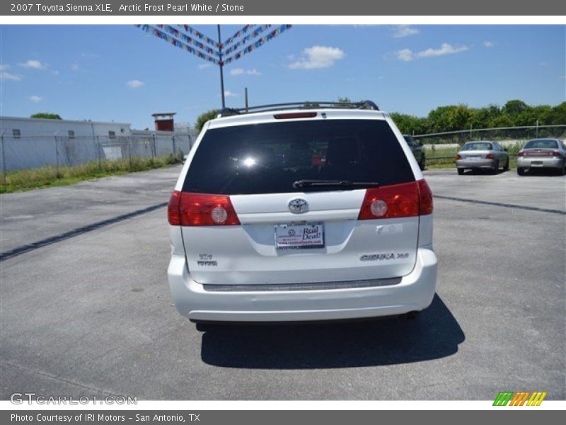Arctic Frost Pearl White / Stone 2007 Toyota Sienna XLE
