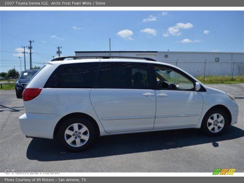 Arctic Frost Pearl White / Stone 2007 Toyota Sienna XLE