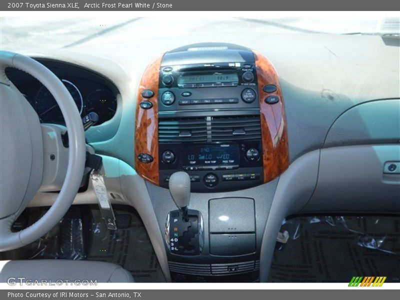 Arctic Frost Pearl White / Stone 2007 Toyota Sienna XLE