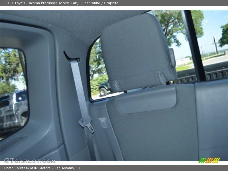 Super White / Graphite 2013 Toyota Tacoma Prerunner Access Cab