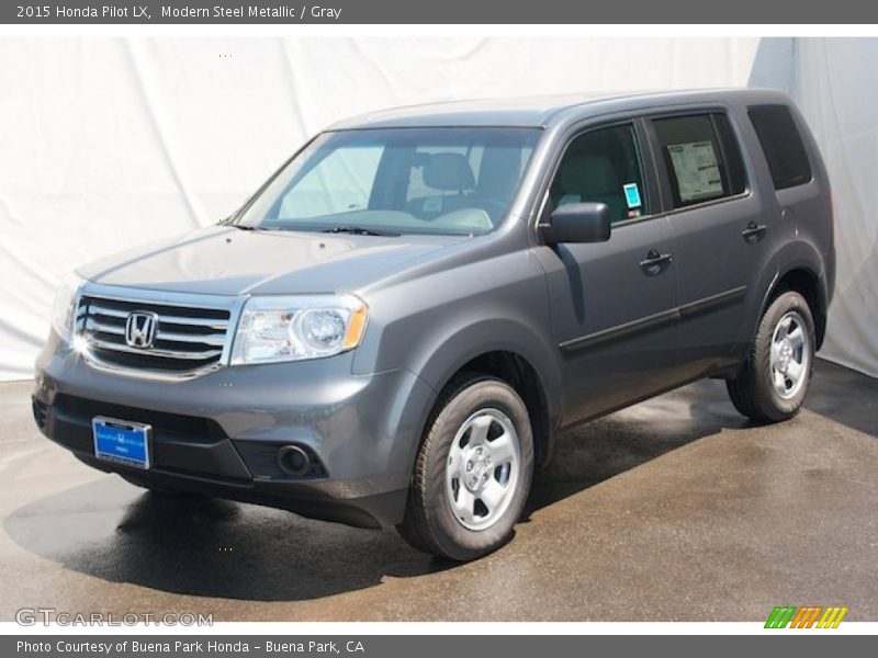 Modern Steel Metallic / Gray 2015 Honda Pilot LX