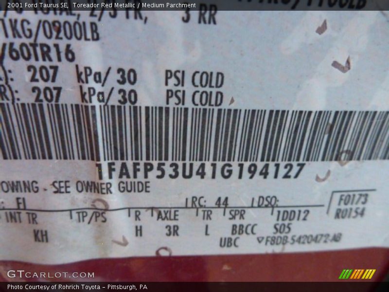 Toreador Red Metallic / Medium Parchment 2001 Ford Taurus SE